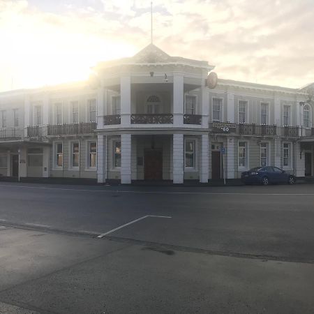 Grand Hotel - Уангарей Екстериор снимка